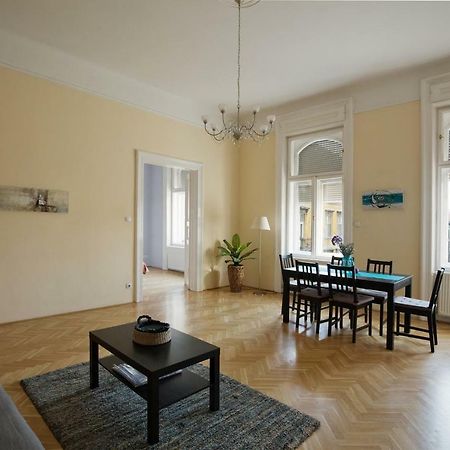 Апартаменты Klauzal Ter 9 Будапешт Экстерьер фото